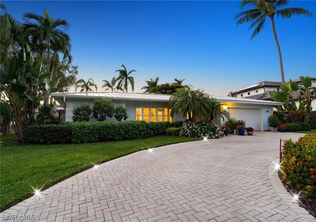3rd image of 1795 Hurricane Harbor Ln, Naples, FL 34102 | MLS# 226003400