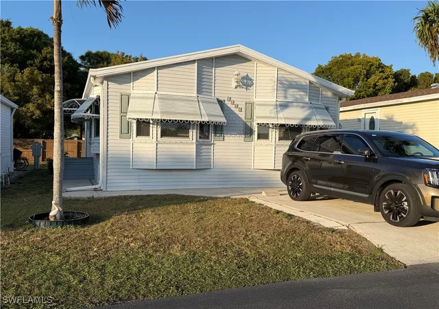 Photo 3 of Manufactured home for sale at 4680 Washington Way W, Estero, FL 33928 | MLS# 226004468 | Listing updated on 2026-07-31