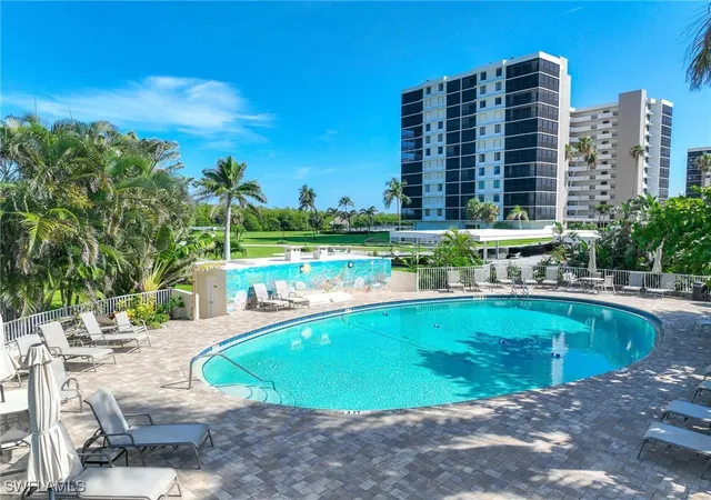 2nd image of 5 Bluebill Ave, Naples, FL 34108