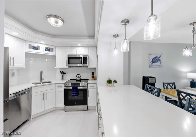 3rd image of 5 Bluebill Ave, Naples, FL 34108