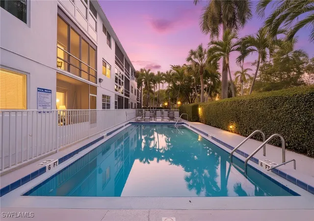 2nd image of 72 7Th St S, Naples, FL 34102