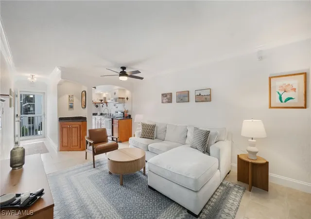 5th image of 72 7Th St S, Naples, FL 34102