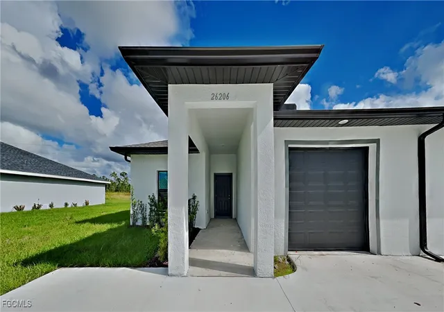 Photo 1 of House for sale at 3106-3108 SE Santa Barbara Pl, Cape Coral, FL 33904 | MLS# 2026004960 | Listing updated on 2026-08-31