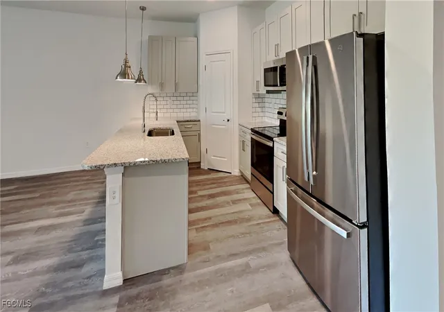 Photo 4 of House for sale at 3106-3108 SE Santa Barbara Pl, Cape Coral, FL 33904 | MLS# 2026004960 | Listing updated on 2026-08-31