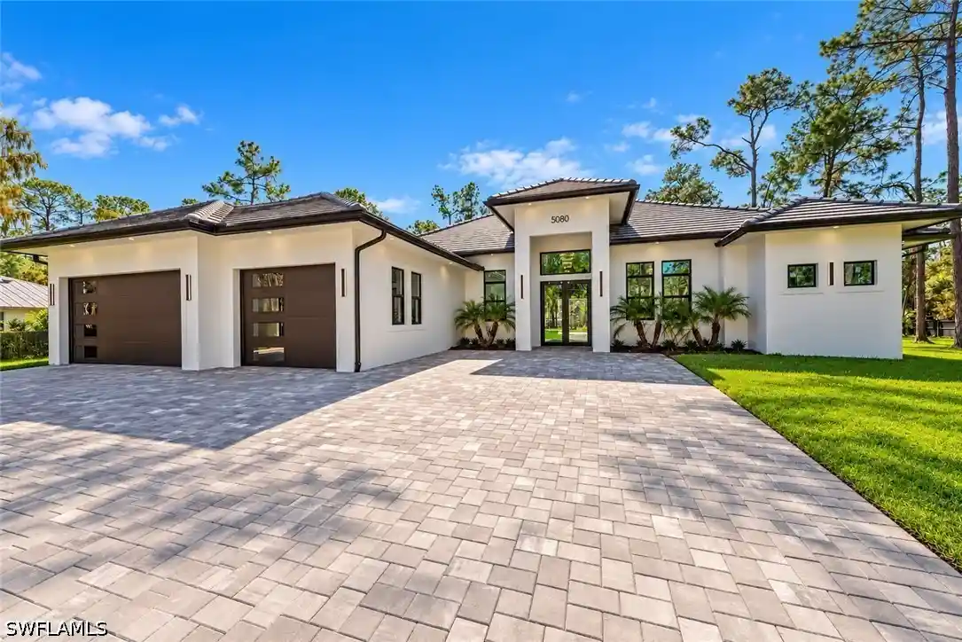 Photo 1 of Single family home for sale at 5080 Hickory Wood Dr, Naples, FL 34119 | MLS# 226004696 | Listing updated on 2026-10-30