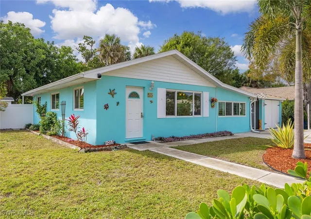 Photo 1 of Single family home for sale at 10690 Crockett St, Bonita Springs, FL 34135 | MLS# 226004318 | Listing updated on 2026-07-31