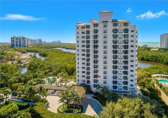 Homes for sale in Naples, FL | 8990 Bay Colony Dr, Naples, FL 34108
