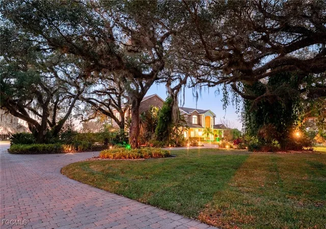 4th image of 4013 Oak Haven Dr, Labelle, FL 33935 | MLS# 2026005235