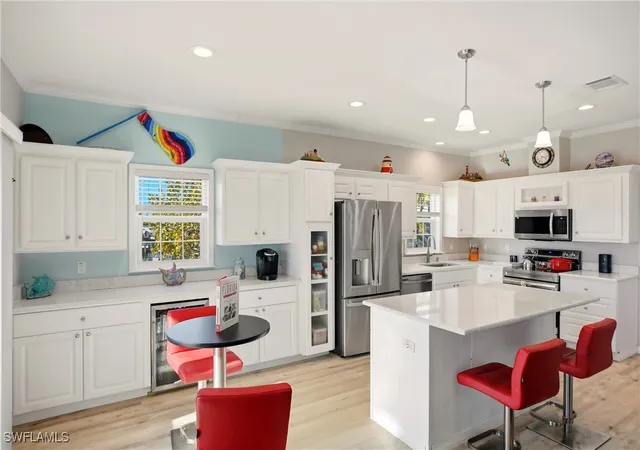 5th image of 35 Emily Ln, Fort Myers Beach, FL 33931 | MLS# 226004666