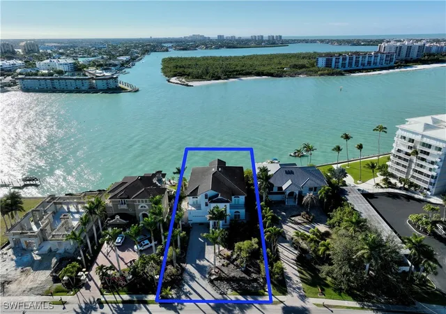 Photo 3 of Sale Pending at 28 Pelican St W, Naples, FL 34113 | MLS# 226003694 | Listing updated on 2026-07-10