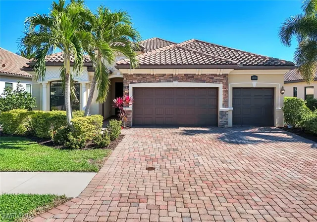 Photo 3 of Single family home for sale at 28085 Wicklow Ct, Bonita Springs, FL 34135 | MLS# 226000244 | Listing updated on 2026-10-06