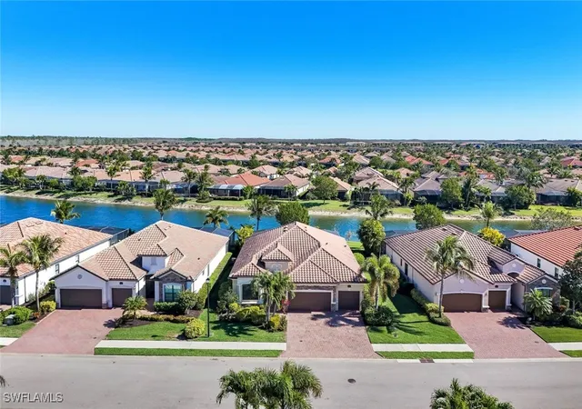 Photo 4 of Single family home for sale at 28085 Wicklow Ct, Bonita Springs, FL 34135 | MLS# 226000244 | Listing updated on 2026-10-06