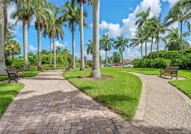 2nd image of 1351 Curlew Ave, Naples, FL 34102