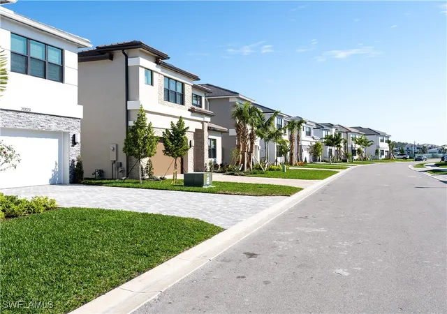 3rd image of 20123 Camellia Crosse Ln, Estero, FL 33928 | MLS# 226003250