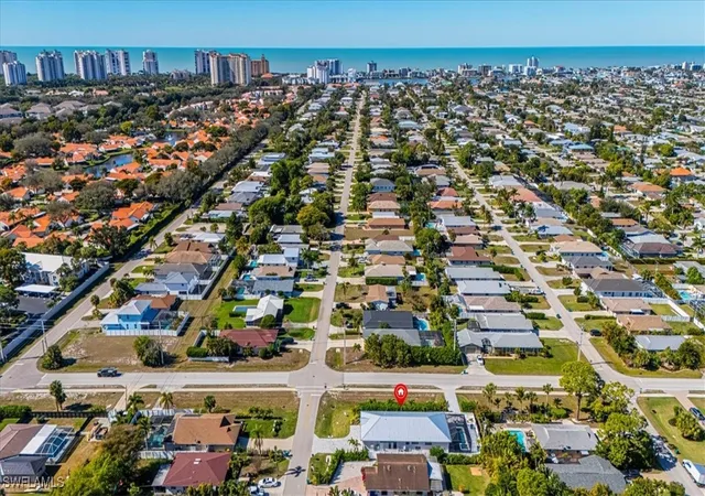 Photo 4 of Single family home for sale at 803 92nd Avenue N, Naples, FL 34108 | MLS# 226005026 | Listing updated on 2026-08-03