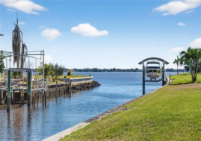 5th image of 1818 Cherie Ln, North Fort Myers, FL 33917 | MLS# 2026005651