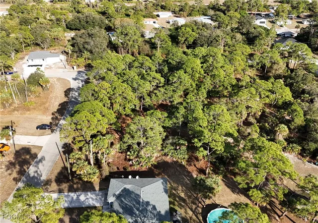 13th image of 5010 Squaw Ln, Labelle, FL 33935 | MLS# 2026005697