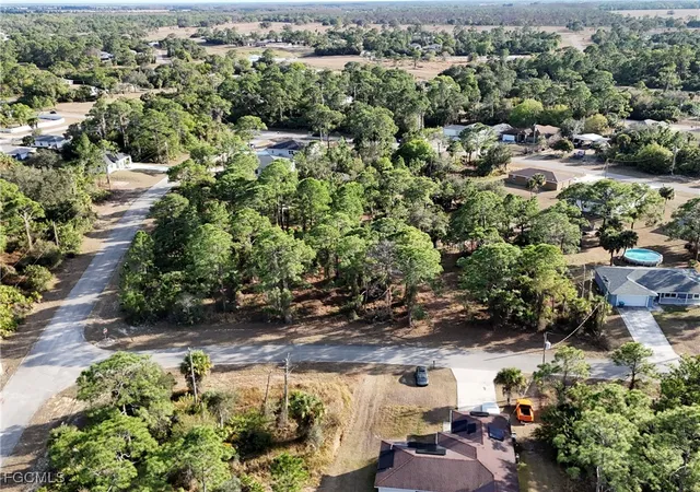 2nd image of 5010 Squaw Ln, Labelle, FL 33935 | MLS# 2026005697