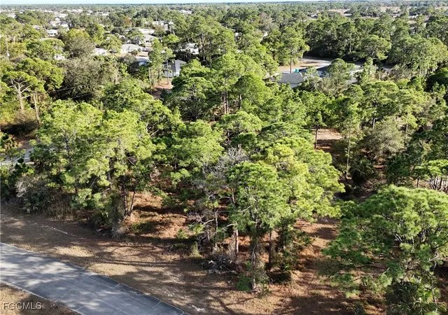 5th image of 5010 Squaw Ln, Labelle, FL 33935 | MLS# 2026005697