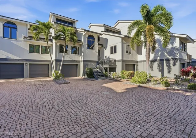 2nd image of 17037 Marina Cove Ln, Fort Myers, FL 33908 | MLS# 226003641
