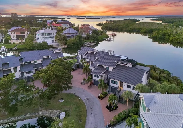 4th image of 17037 Marina Cove Ln, Fort Myers, FL 33908 | MLS# 226003641