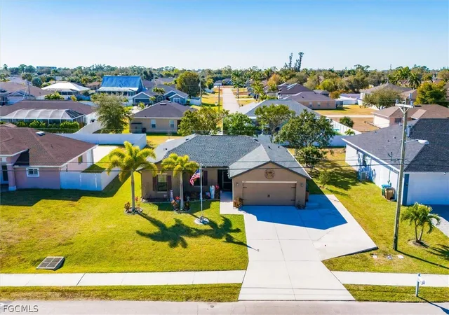 2nd image of 1826 Sw Trafalgar Pkwy, Cape Coral, FL 33991 | MLS# 2026005789