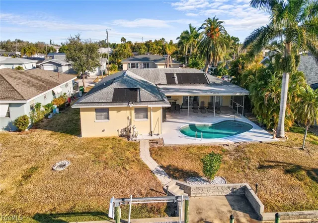 5th image of 818 Monticello Ct, Cape Coral, FL 33904 | MLS# 2026005806