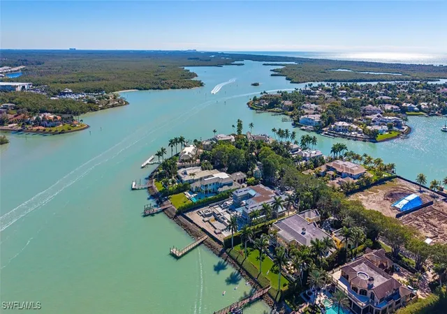 14th image of 1857 Galleon Dr, Naples, FL 34102 | MLS# 226005171