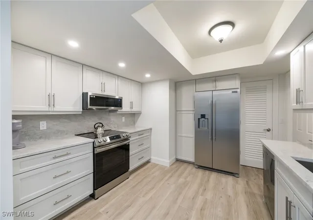 5th image of 383 Harbour Dr #101, Naples, FL 34103 | MLS# 226004870