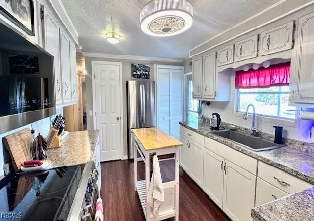 4th image of 14667 Paul Revere Loop, North Fort Myers, FL 33917 | MLS# 2026006078