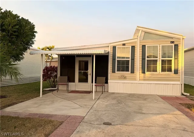 Photo 3 of Manufactured home for sale at 4710 Split Log Ln W, Estero, FL 33928 | MLS# 226005636 | Listing updated on 2026-07-23
