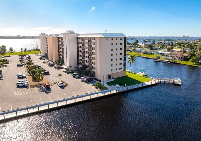 2nd image of River Towers 1, Cape Coral, FL 33904