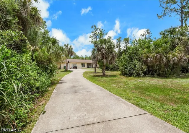 Photo 3 of Single family home for sale at 160 19th Street SW, Naples, FL 34117 | MLS# 226005734 | Listing updated on 2026-07-28