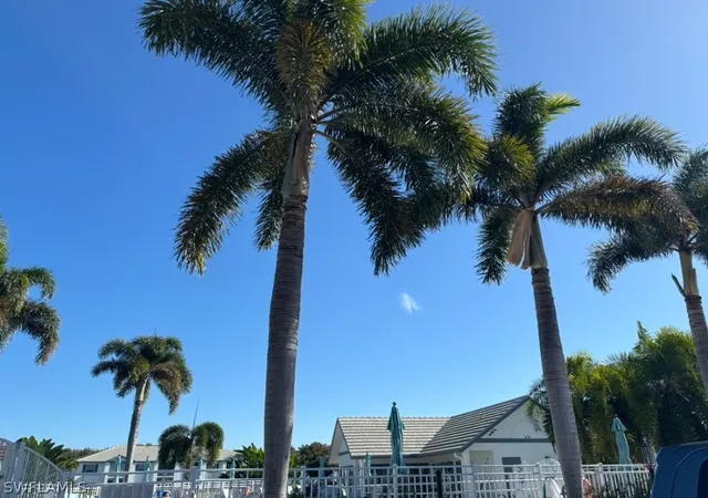 23rd image of 841 Tanbark Dr #201, Naples, FL 34108 | MLS# 226002340