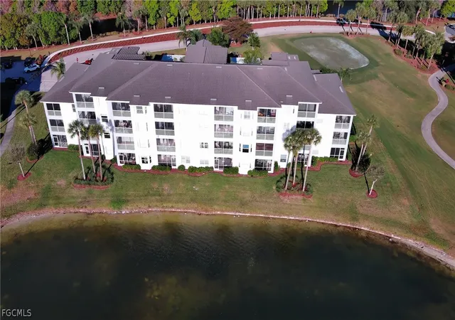 4th image of 10361 Butterfly Palm Dr, Fort Myers, FL 33966