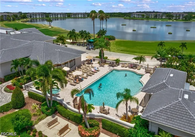 2nd image of 10401 Wine Palm Rd, Fort Myers, FL 33966