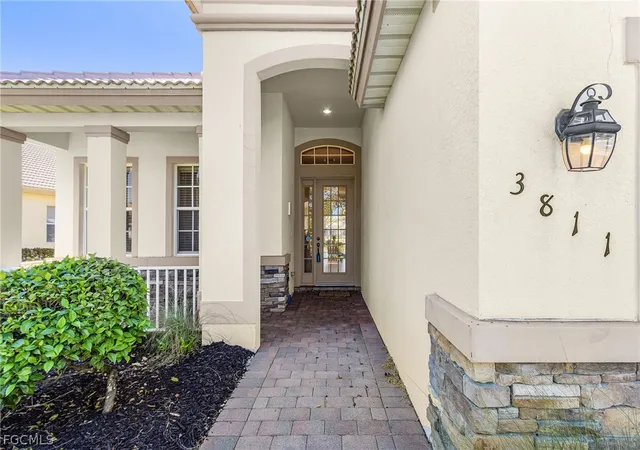 5th image of 3811 Lakeview Isle Ct, Fort Myers, FL 33905 | MLS# 2026006614