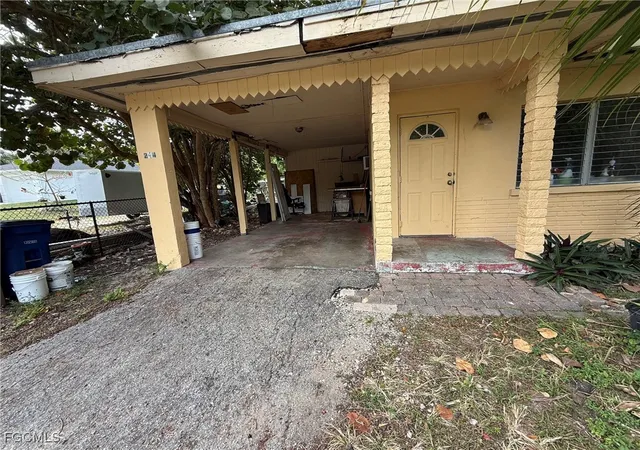 2nd image of 244 Labelle Ave, Fort Myers, FL 33905 | MLS# 2026006641