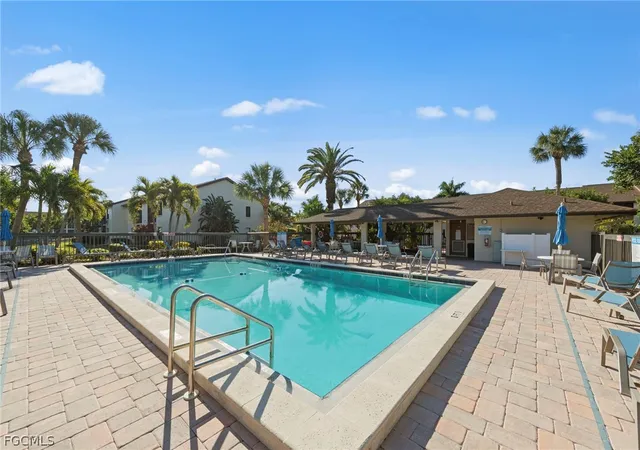 2nd image of 9305 Lake Park Dr, Fort Myers, FL 33919