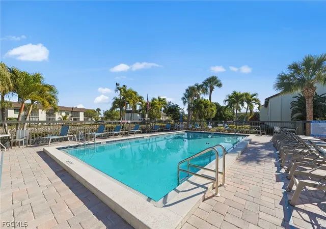 37th image of 9305 Lake Park Dr #102, Fort Myers, FL 33919 | MLS# 2026006735