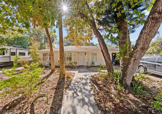 2nd image of 260 Delray Ave, Fort Myers, FL 33905 | MLS# 2026007047