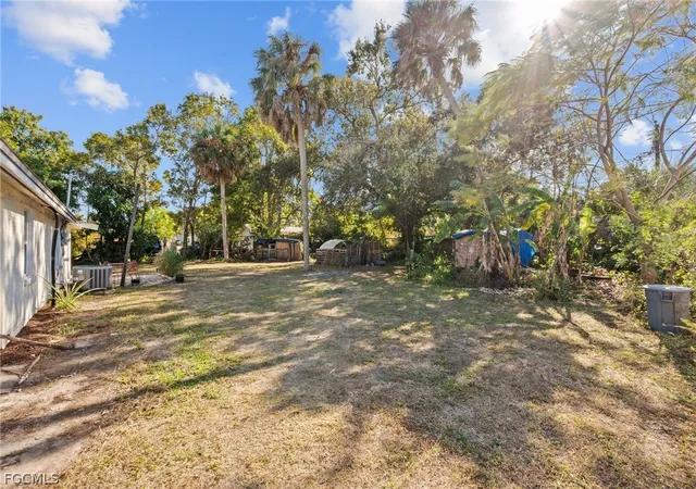 31st image of 260 Delray Ave, Fort Myers, FL 33905 | MLS# 2026007047
