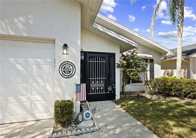 Photo 2 of Single family home for sale at 5521 Longleaf Dr, North Fort Myers, FL 33917 | MLS# 2026007065 | Listing updated on 2026-08-28