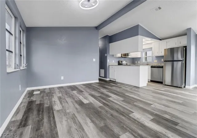 Photo 3 of Manufactured home for sale at 19681 Summerlin Rd #354, Fort Myers, FL 33908 | MLS# 2026007107 | Listing updated on 2026-06-03