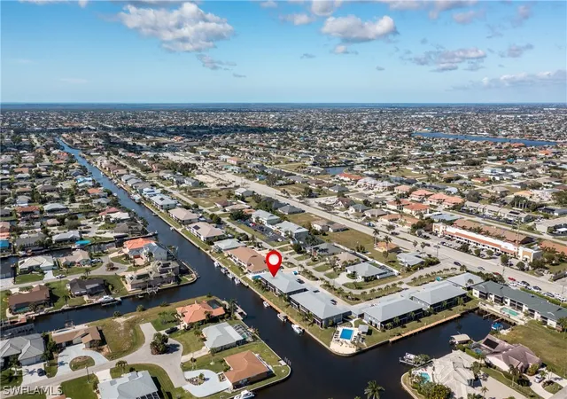 2nd image of 822 Sw 48Th Ter, Cape Coral, FL 33914