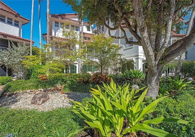 1st image of 4715 Villa Mare Ln #26-16, Naples, FL 34103 | MLS# 226005922