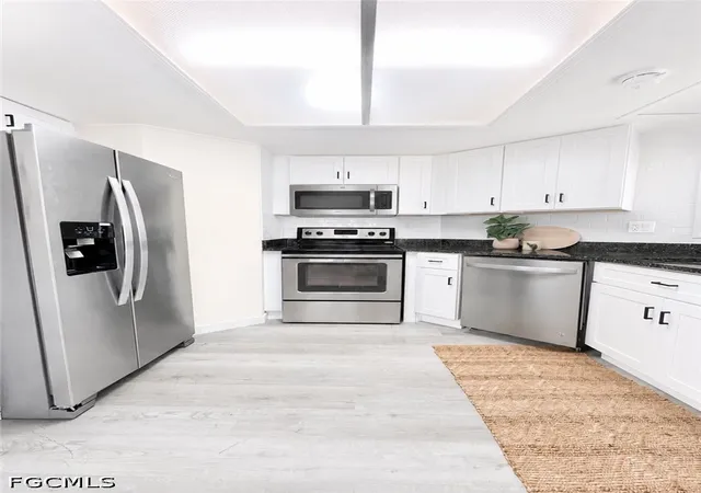 Photo 3 of Manufactured home for sale at 9330 Salisbury Dr, Brooksville, FL 34613 | MLS# 2026007312 | Listing updated on 2026-07-27