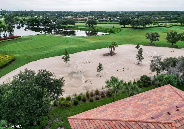 Listing Photo 4 - Condo for sale in building located at 3000 Meandering Wy, Fort Myers, FL 33905 - Unit #201