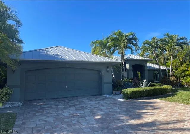 2nd image of 2806 Se 22nd Pl, Cape Coral, FL 33904 | MLS# 2026007568