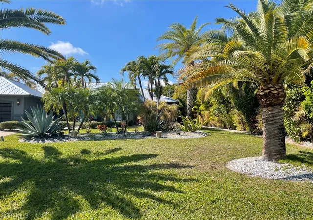 50th image of 2806 Se 22nd Pl, Cape Coral, FL 33904 | MLS# 2026007568